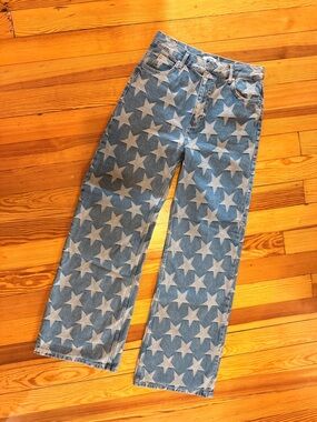 Sandro Denim Star-Print Jeans in Blue and White